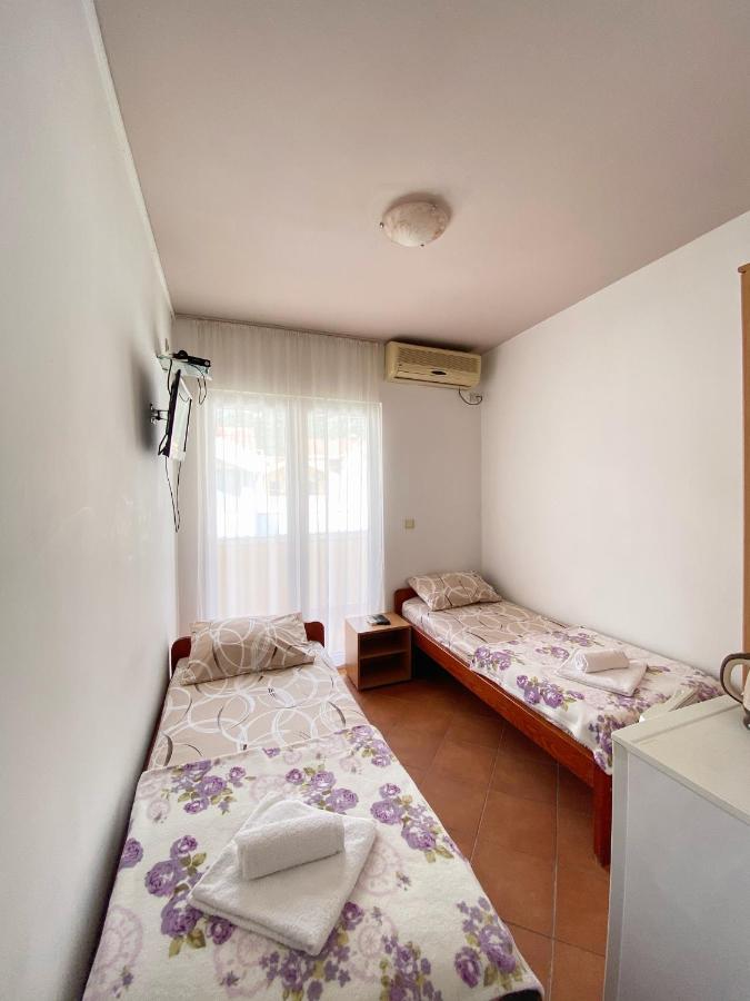 Guest House Villa Natali Budva Exteriör bild